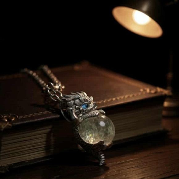 🆕️LAST ONE!🌹ADORABLE BABY DRAGON CLUTCHING PRECIOUS GEM NECKLACE GIFT BOXED - Picture 11 of 17